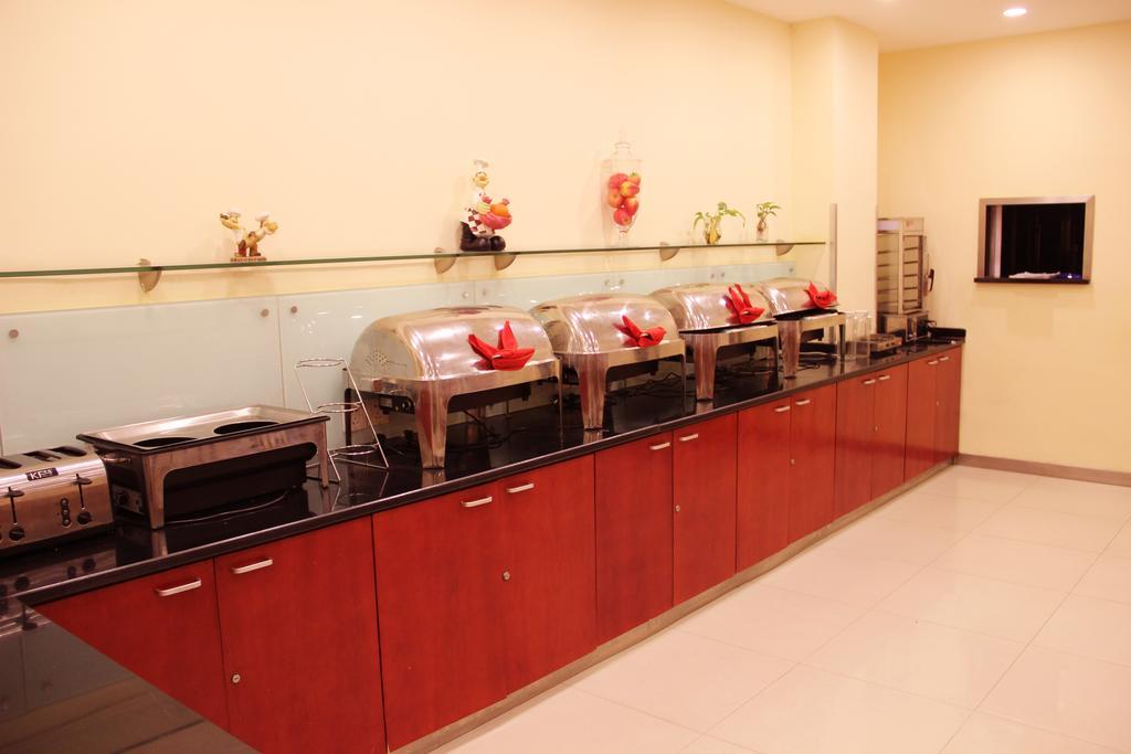 Hanting Hotel Shanghai Hongqiao Railway Station Huqingping Highway Exteriör bild